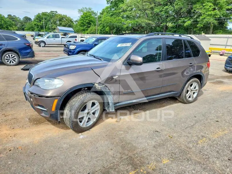 2013 BMW X5 фото
