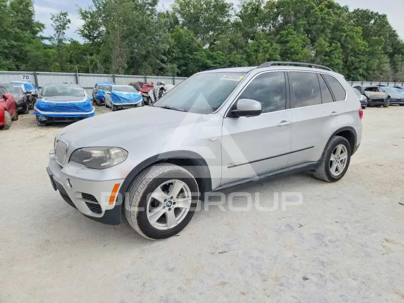 2013 BMW X5 фото