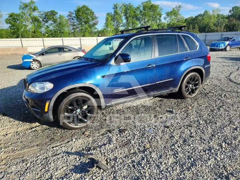 2013 BMW X5 фото
