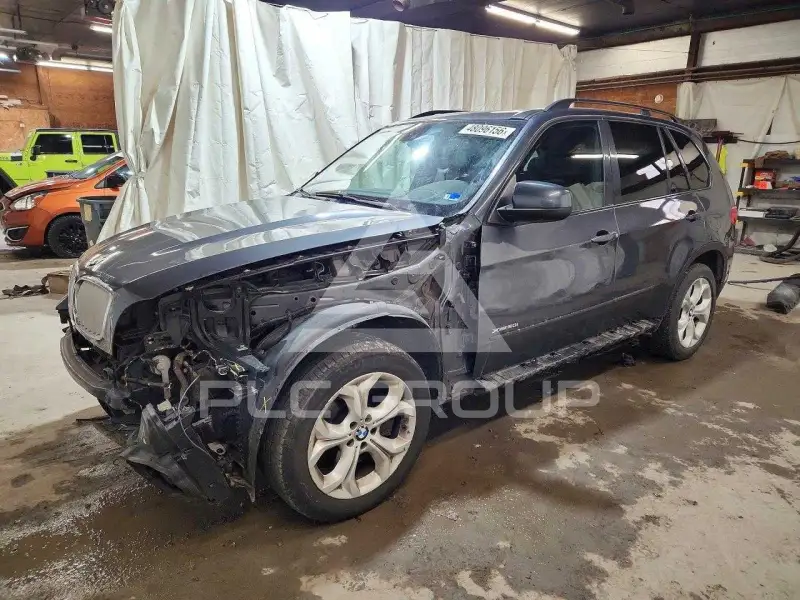 2013 BMW X5 фото