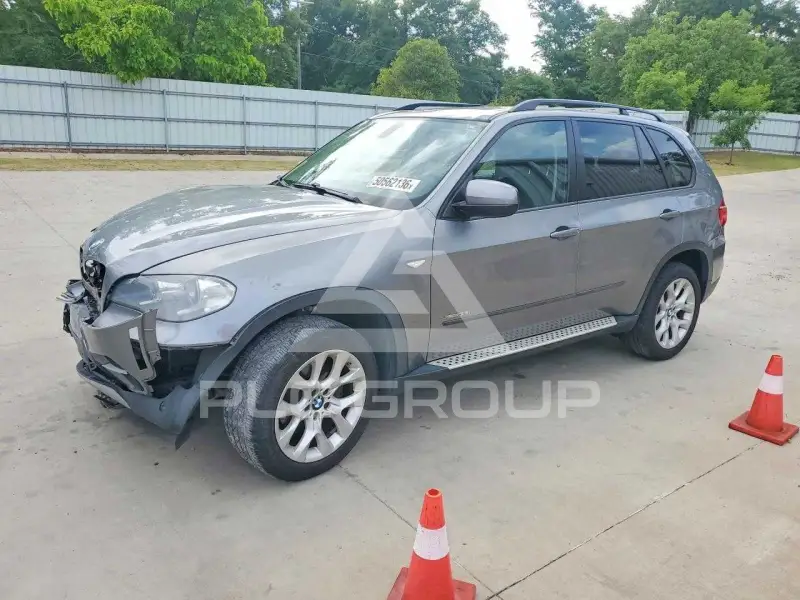 2013 BMW X5 фото