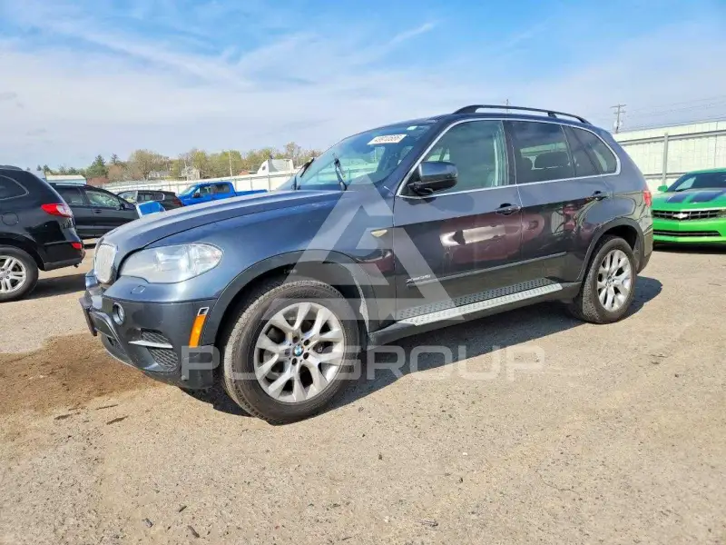2013 BMW X5 фото