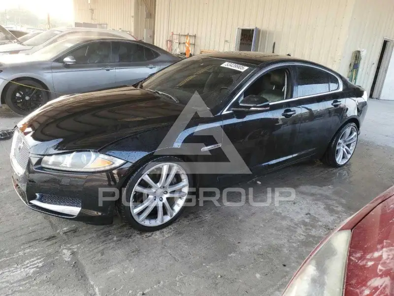2013 Jaguar XF фото