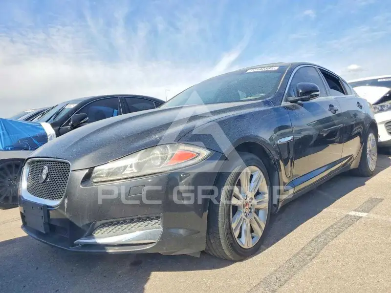 2013 Jaguar XF фото