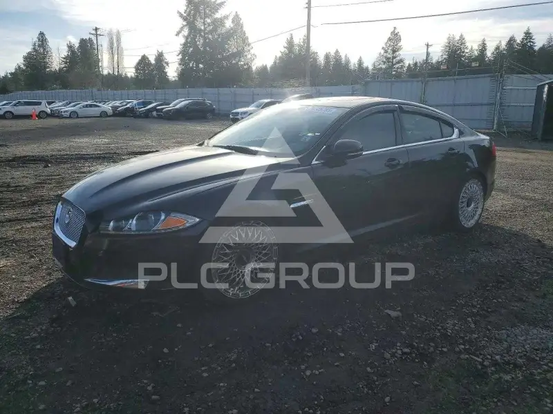2013 Jaguar XF фото