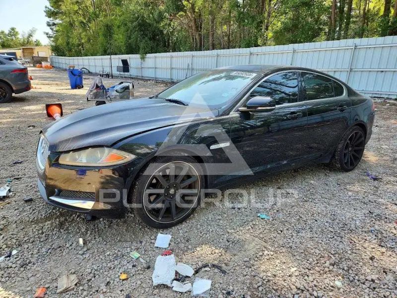 2013 Jaguar XF фото