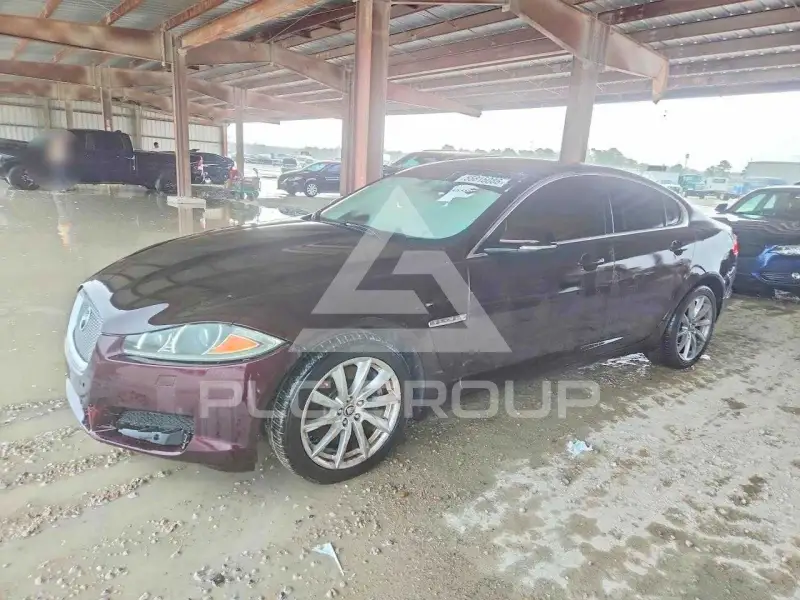 2013 Jaguar XF фото