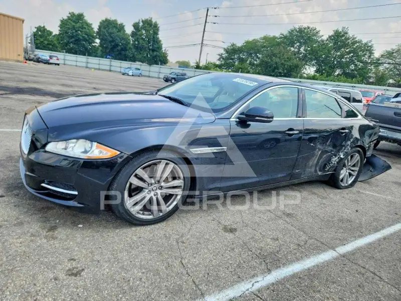 2013 Jaguar XJ фото