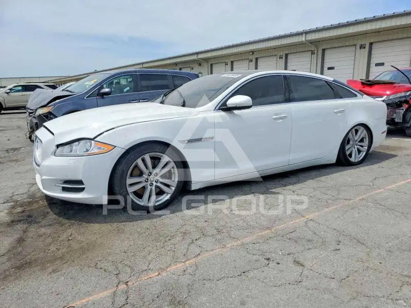 2013 Jaguar XJ фото