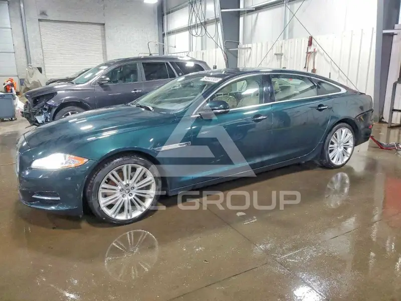2013 Jaguar XJ фото