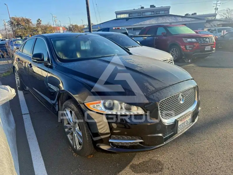 2013 Jaguar XJ фото
