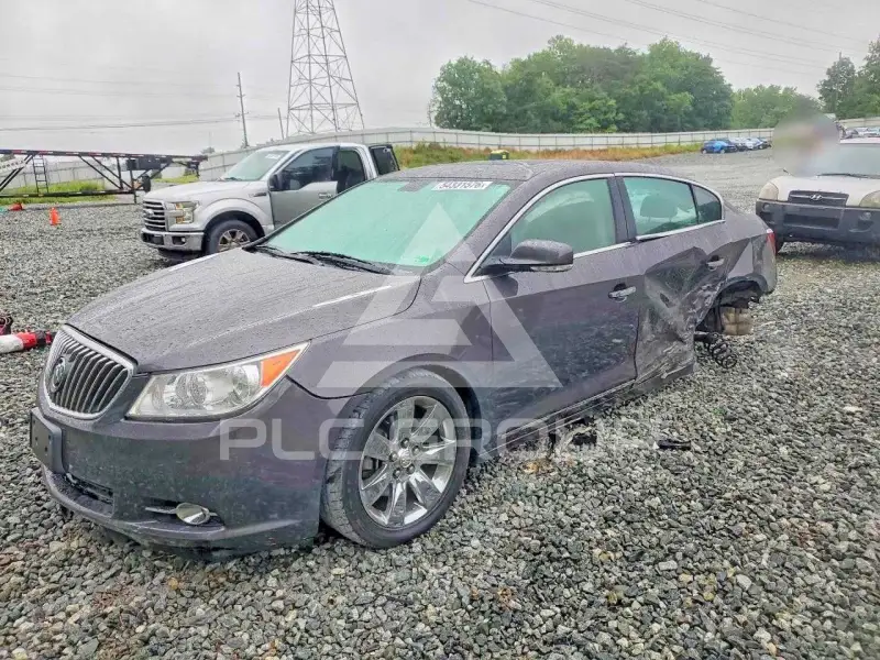 2013 Buick LACROSSE photo