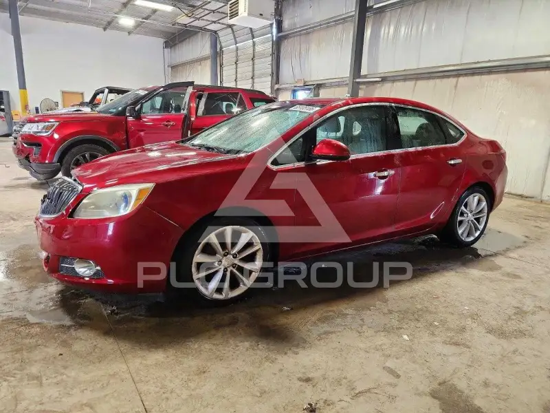 2013 Buick VERANO photo