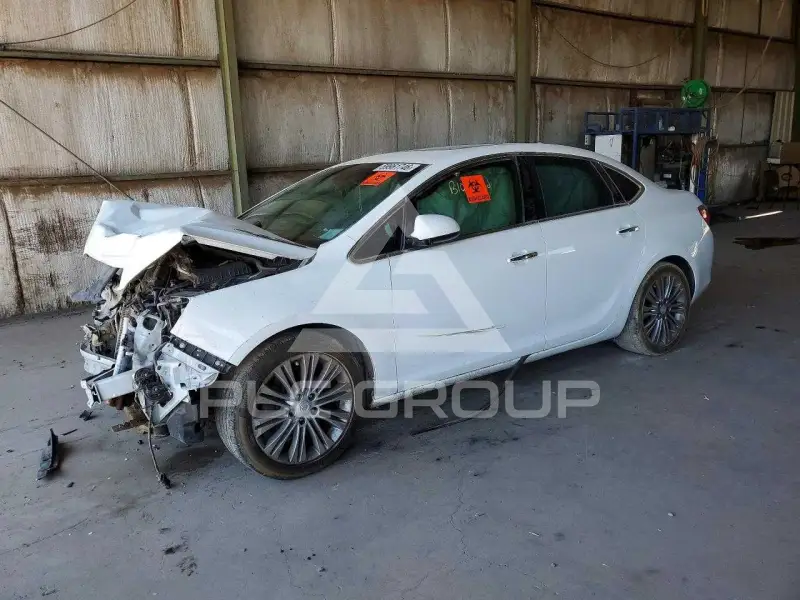 2013 Buick VERANO photo
