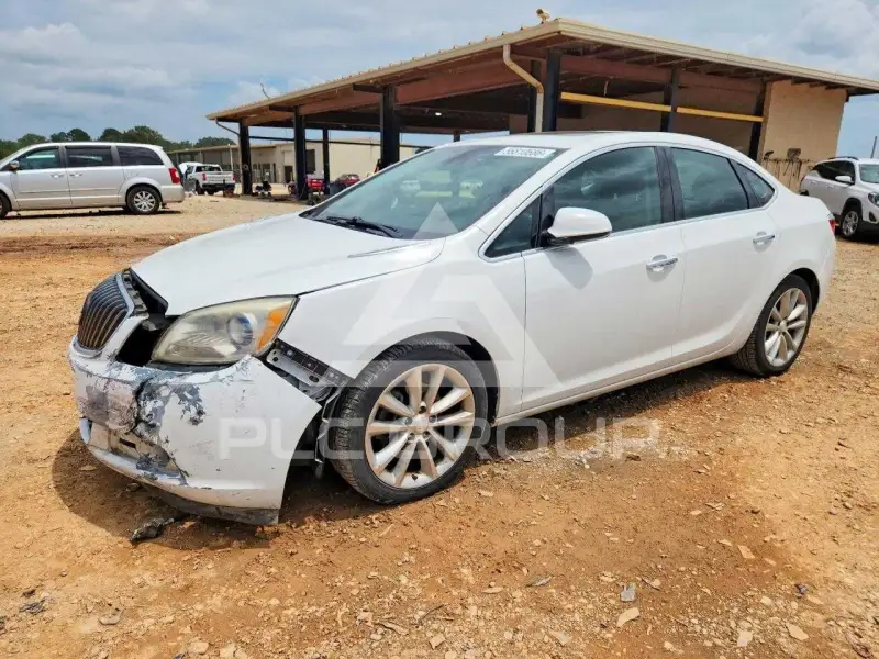 2013 Buick VERANO photo
