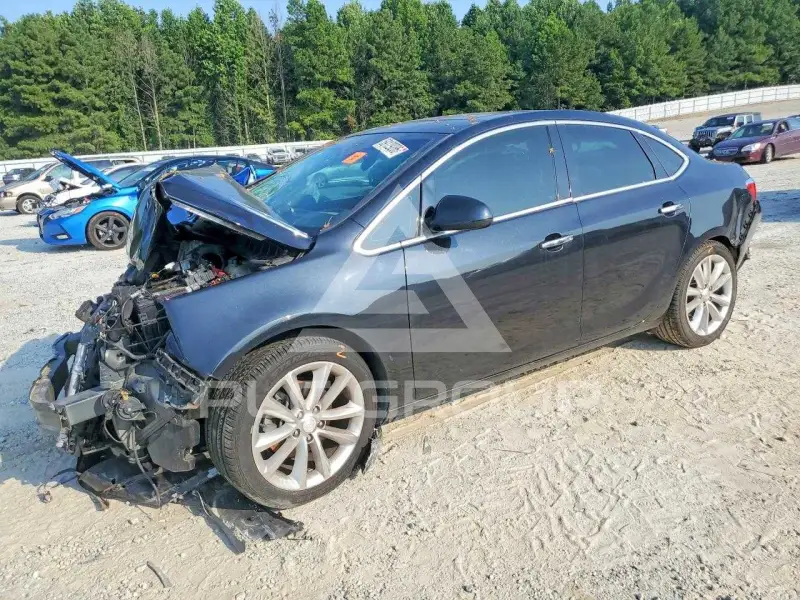 2013 Buick VERANO photo