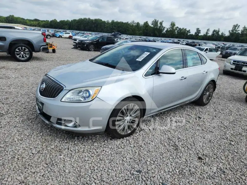 2013 Buick VERANO photo