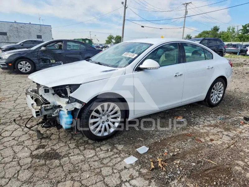 2013 Buick REGAL photo