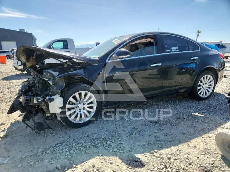 2013 Buick REGAL photo