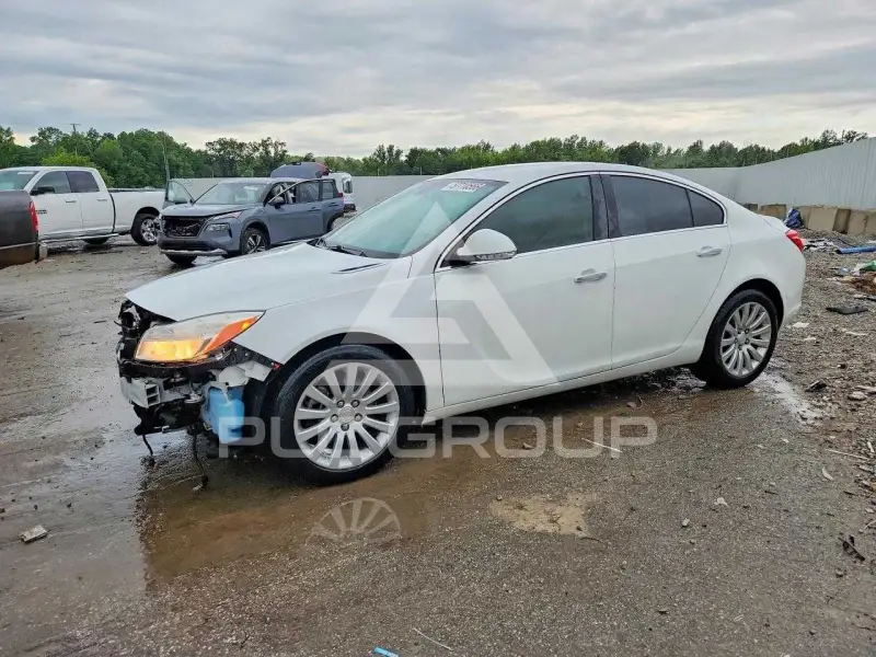 2013 Buick REGAL фото
