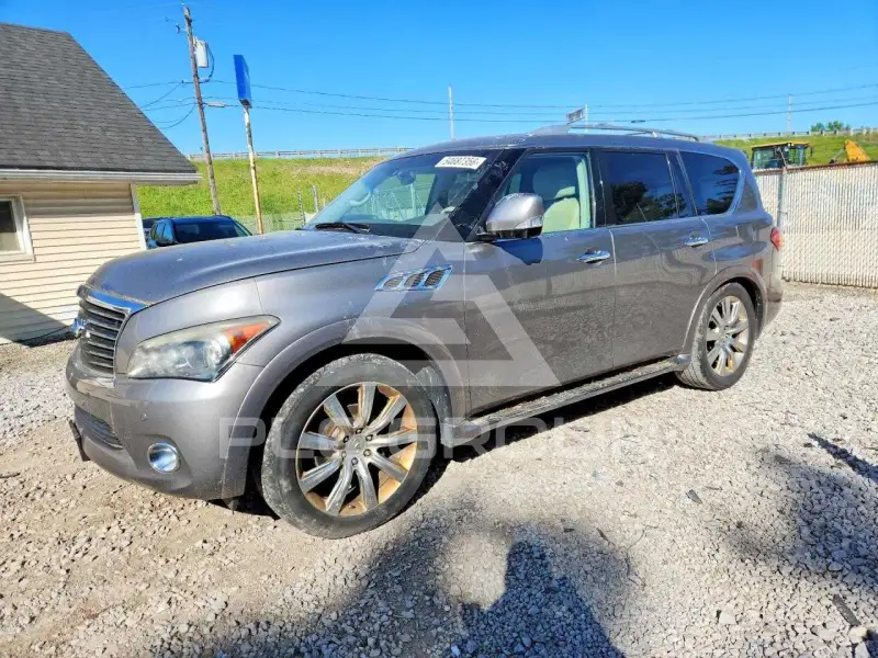 2013 Infinity QX56 photo