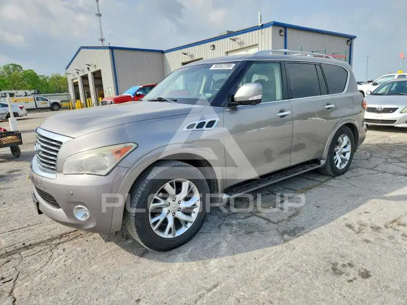 2013 Infinity QX56 photo