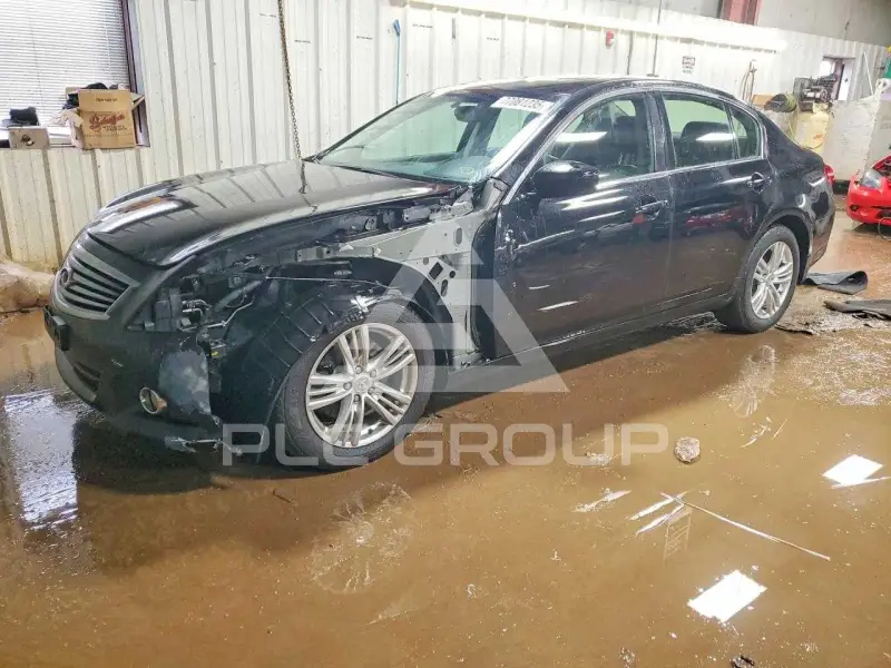 2013 Infinity G37 photo