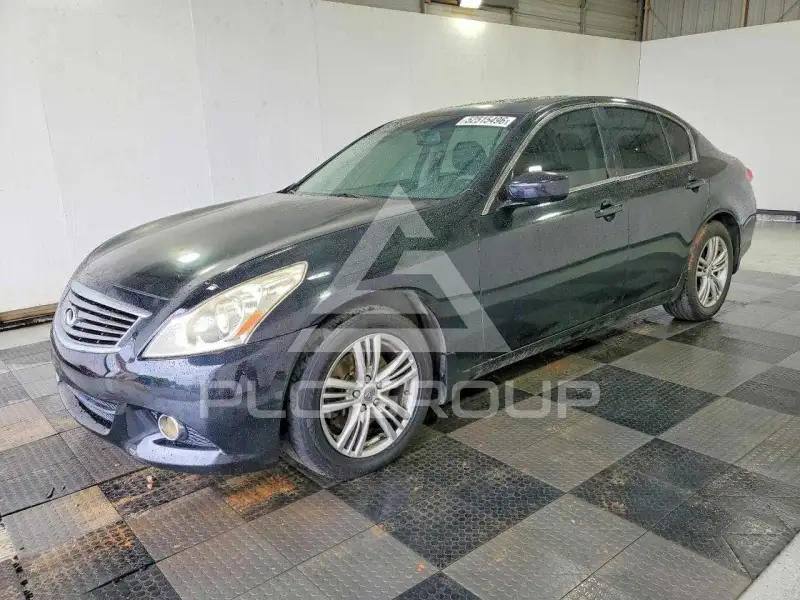2013 Infinity G37 photo
