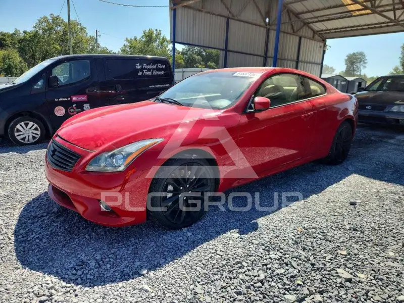 2013 Infinity G37 photo