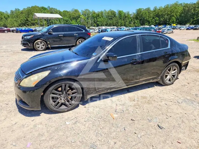 2013 Infinity G37 photo
