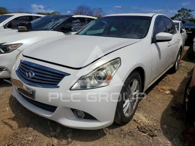2013 Infinity G37 фото