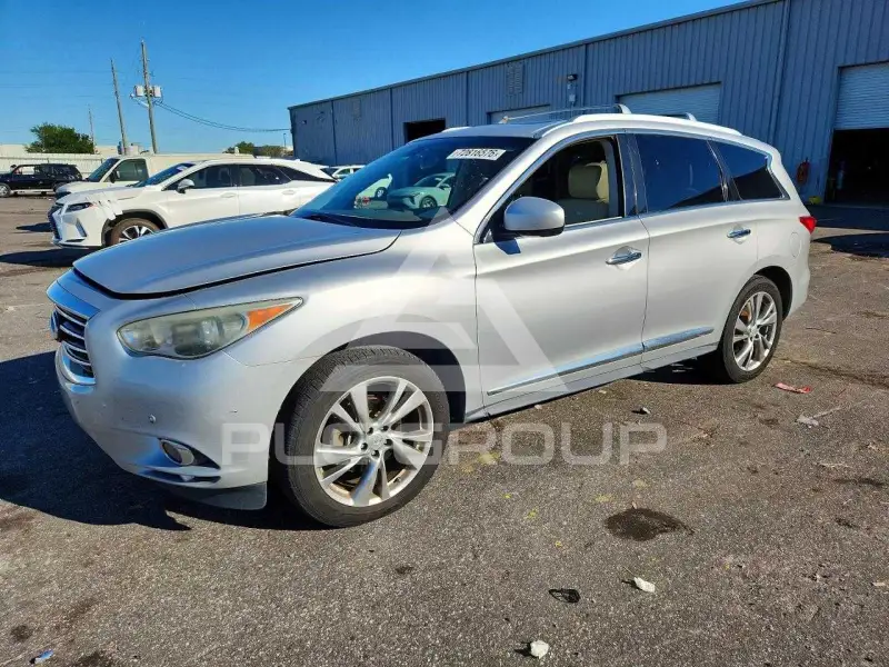 2013 Infinity JX photo