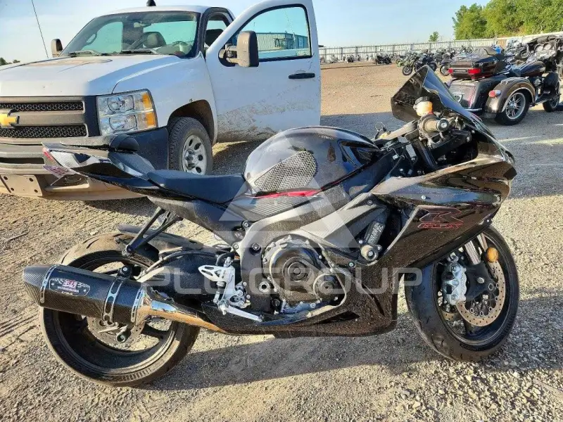 2013 Suzuki GSX фото