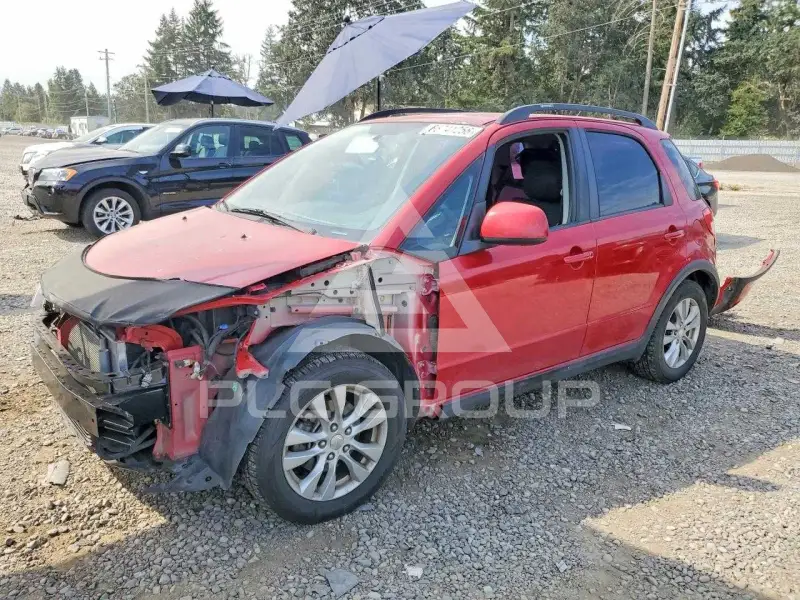 2013 Suzuki SX4 photo