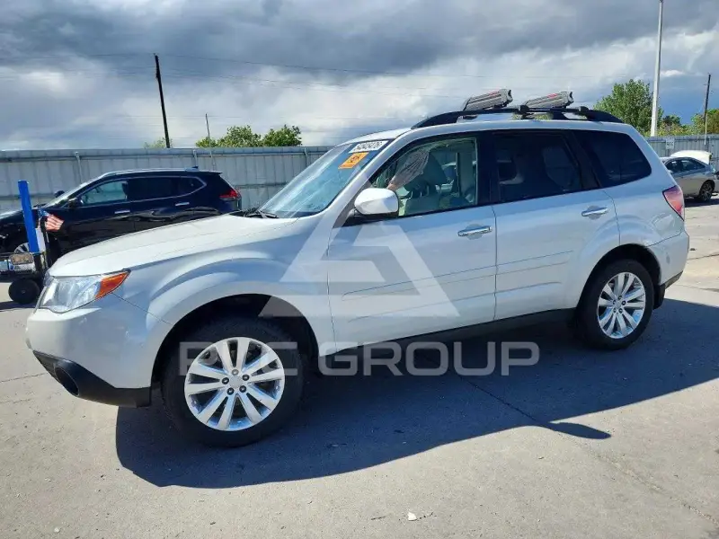 2013 Subaru Forester фото