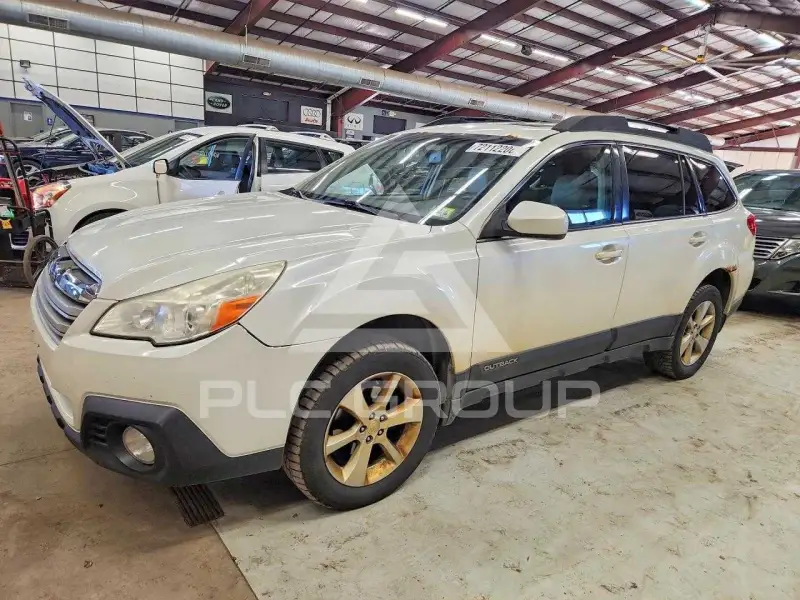 2013 Subaru Outback фото