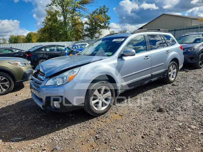 2013 Subaru Outback фото