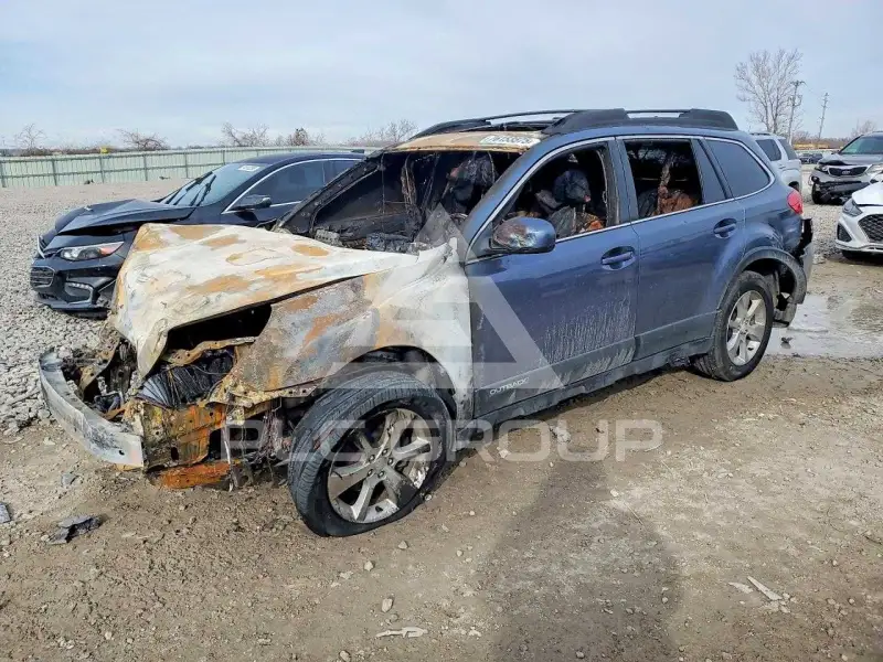2013 Subaru Outback photo