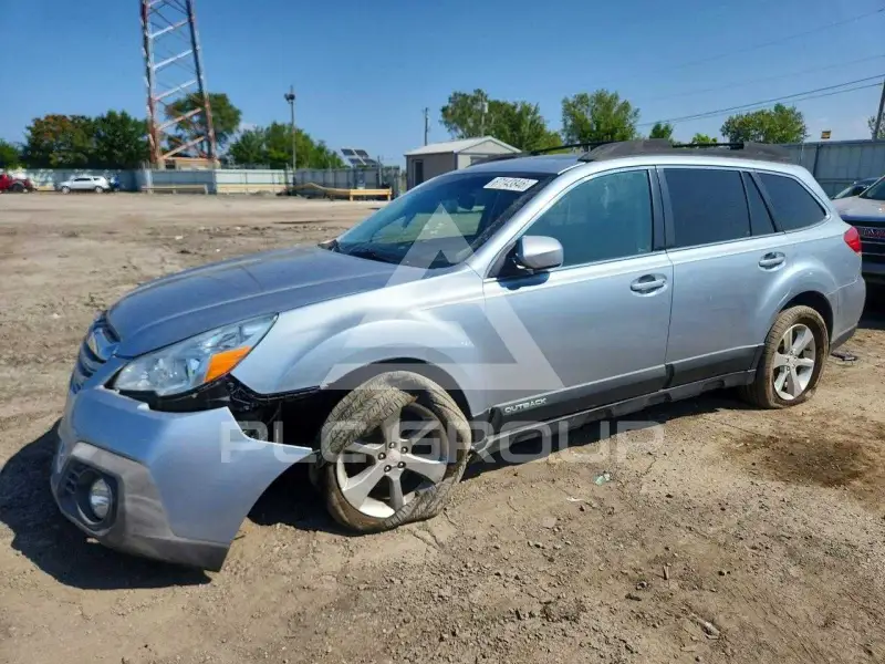 2013 Subaru Outback photo