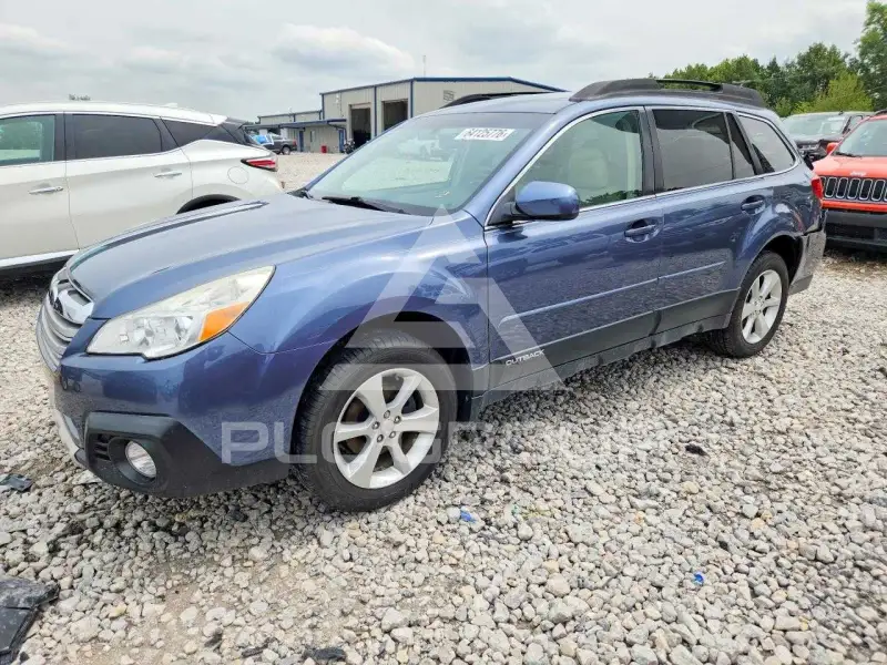 2013 Subaru Outback photo