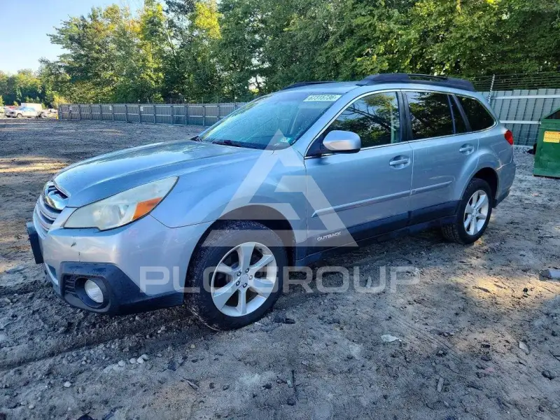 2013 Subaru Outback photo