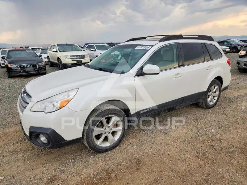 2013 Subaru Outback photo