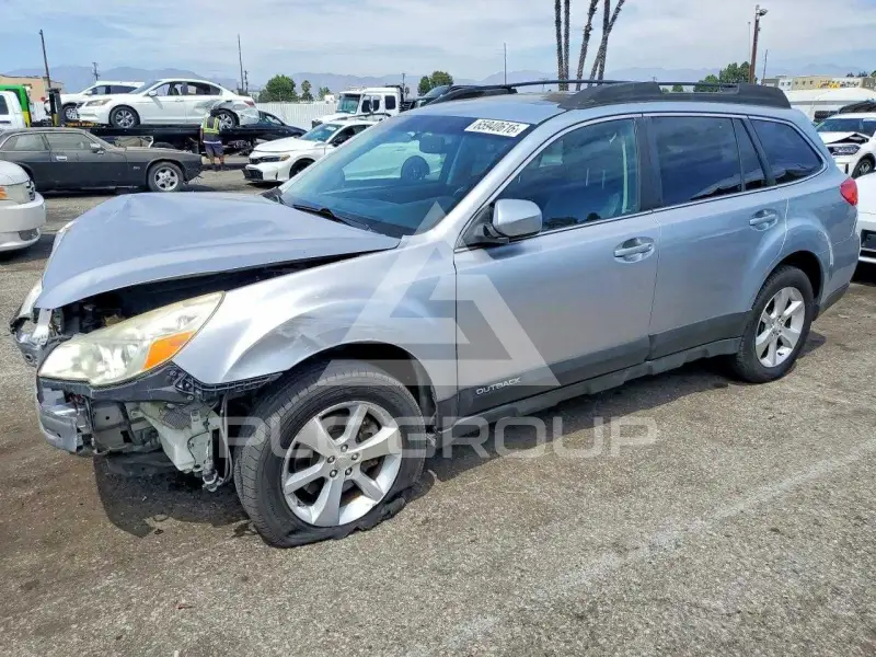 2013 Subaru Outback фото