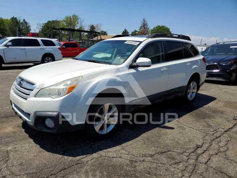 2013 Subaru Outback photo