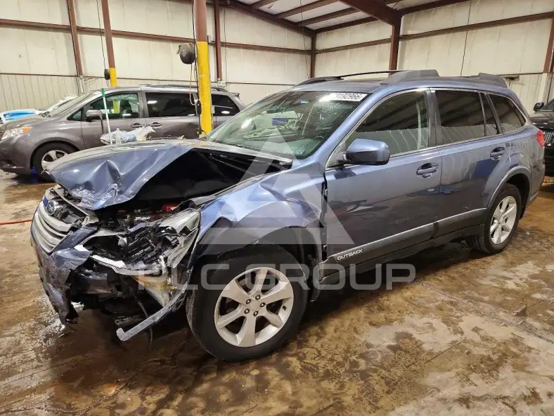 2013 Subaru Outback фото