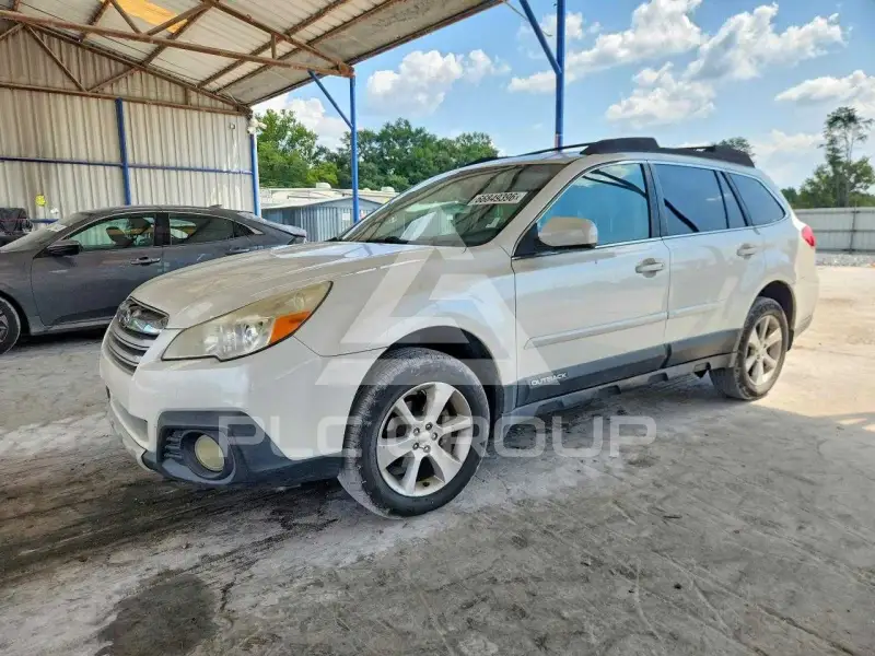 2013 Subaru Outback photo