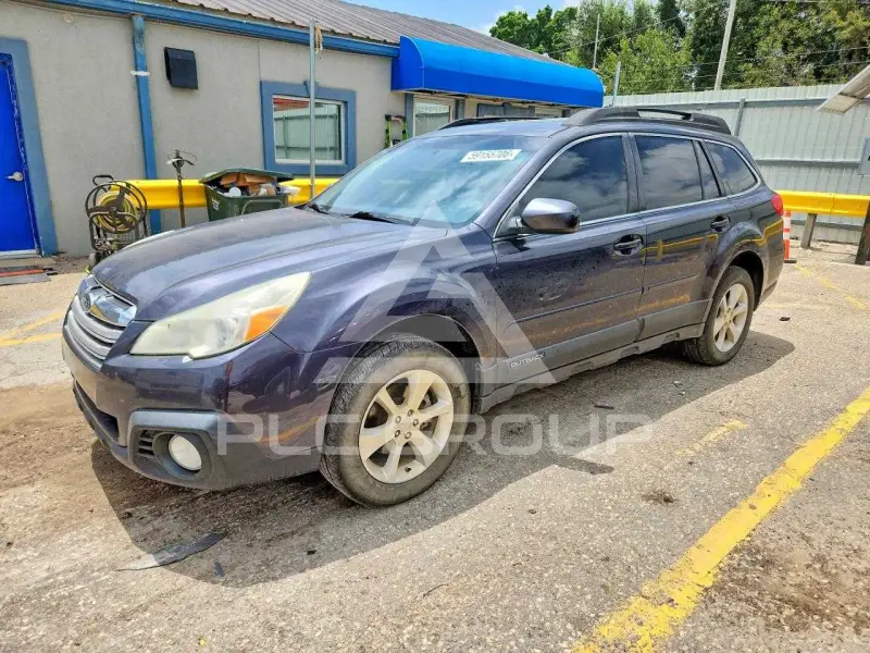 2013 Subaru Outback photo