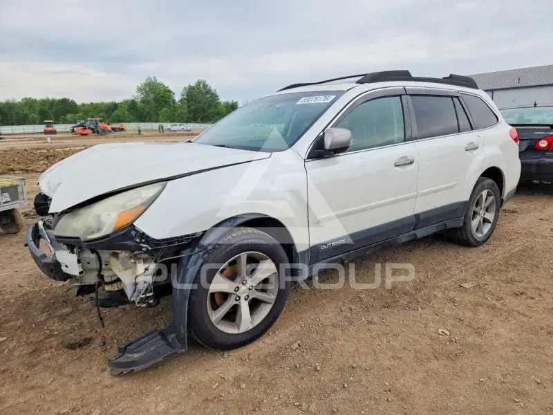 2013 Subaru Outback photo