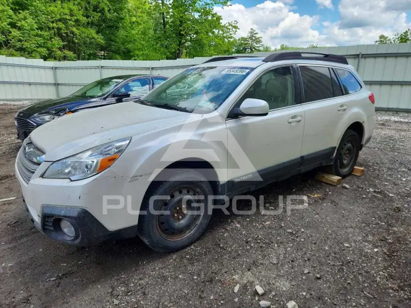 2013 Subaru Outback photo