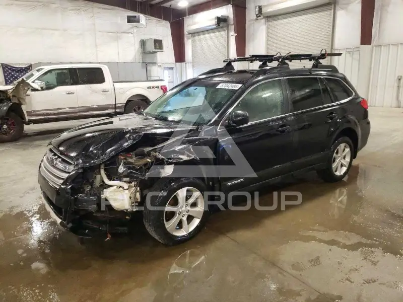 2013 Subaru Outback photo